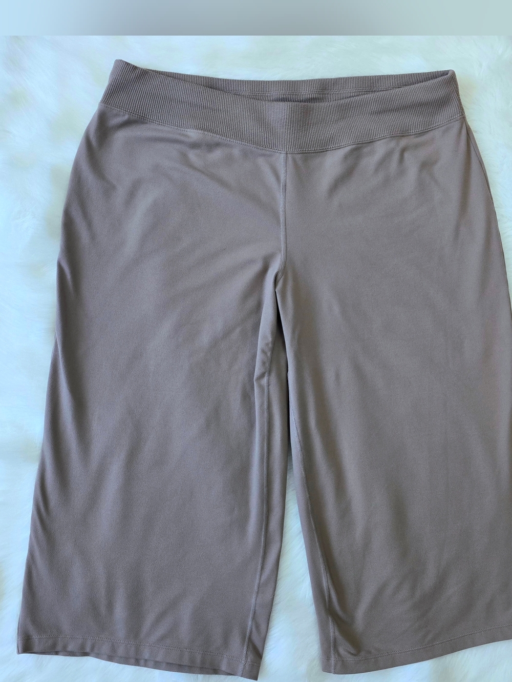 Lucy Wide Gaucho Capri Pants